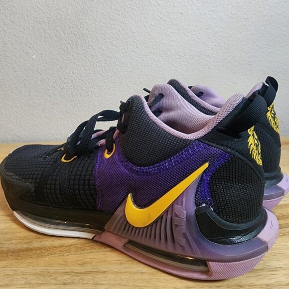 Nike LeBron Witness 7 Shoes Mens Size 10 Basketball DM1123-002 main image 2